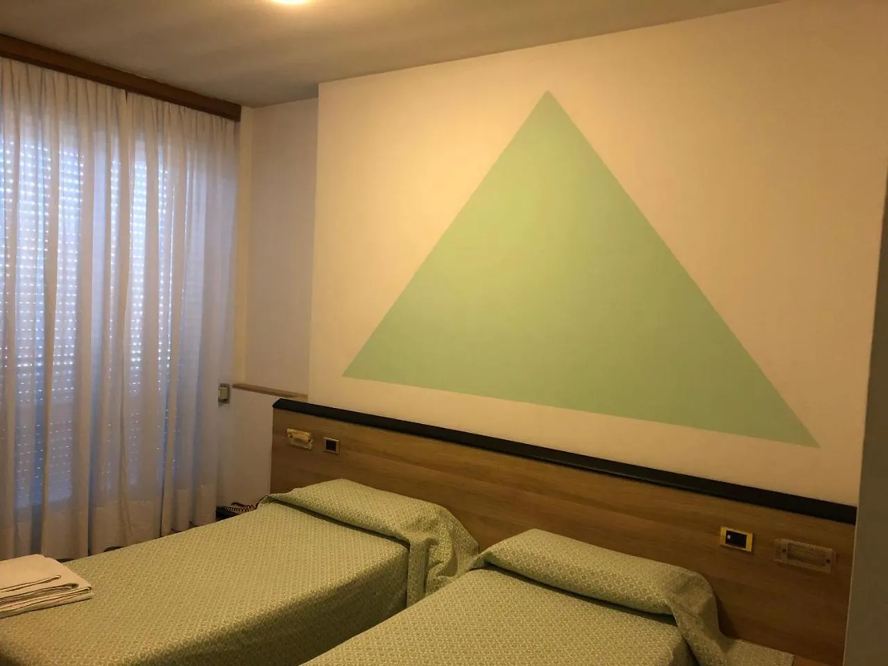 Hotel Roma Кассано-Маньяго